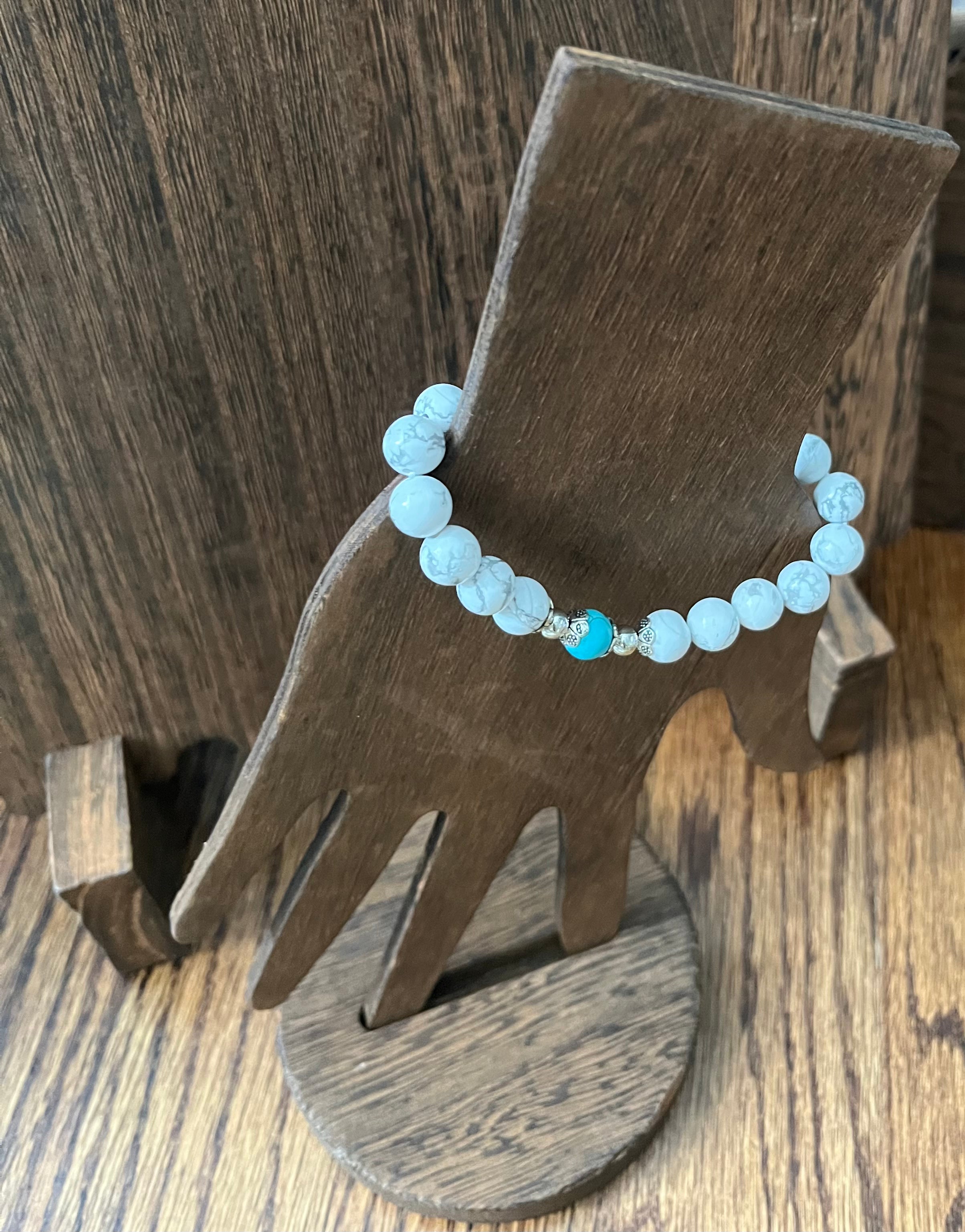 White Howlite & Turquoise Stone Bracelet