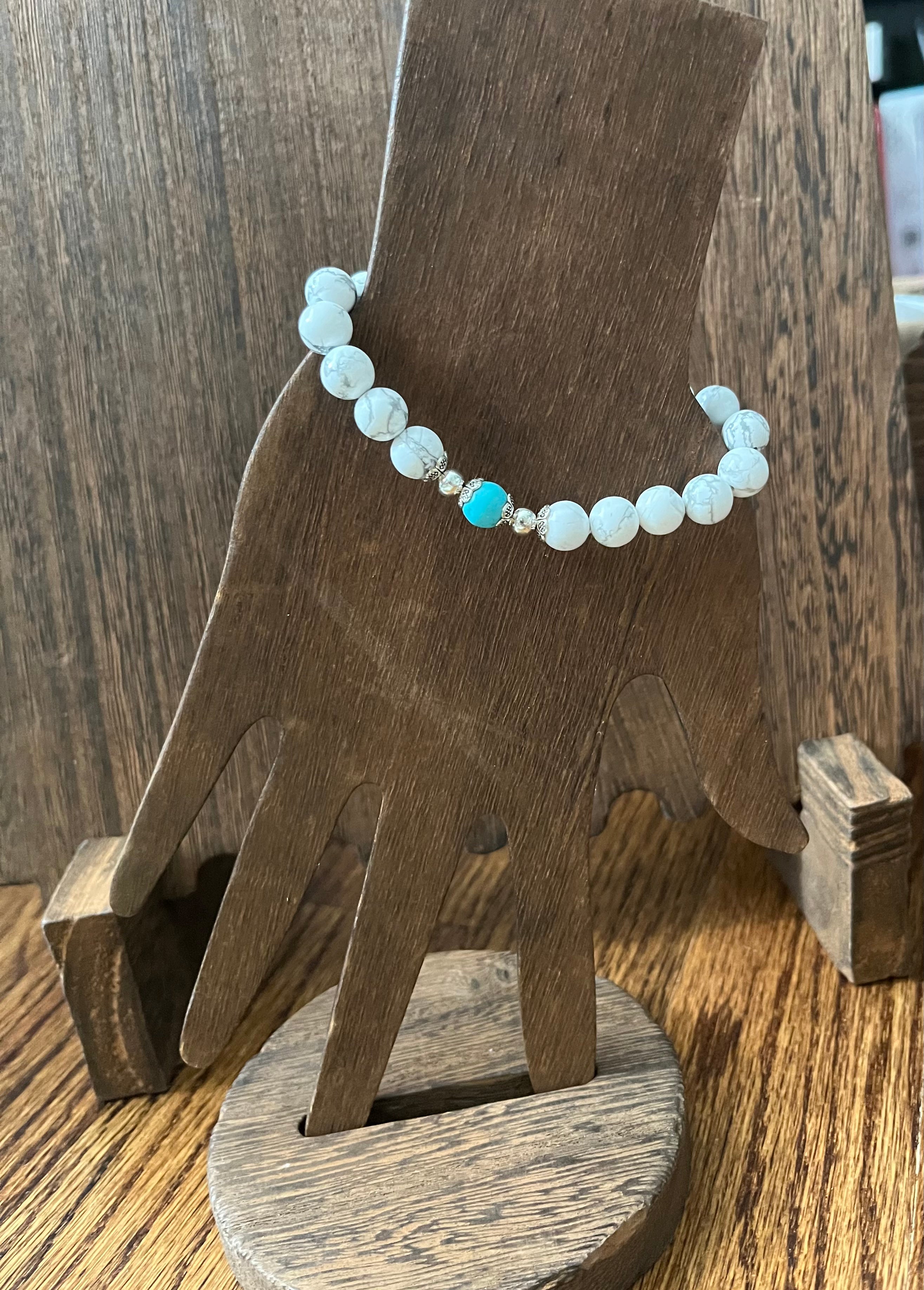 White Howlite & Turquoise Stone Bracelet